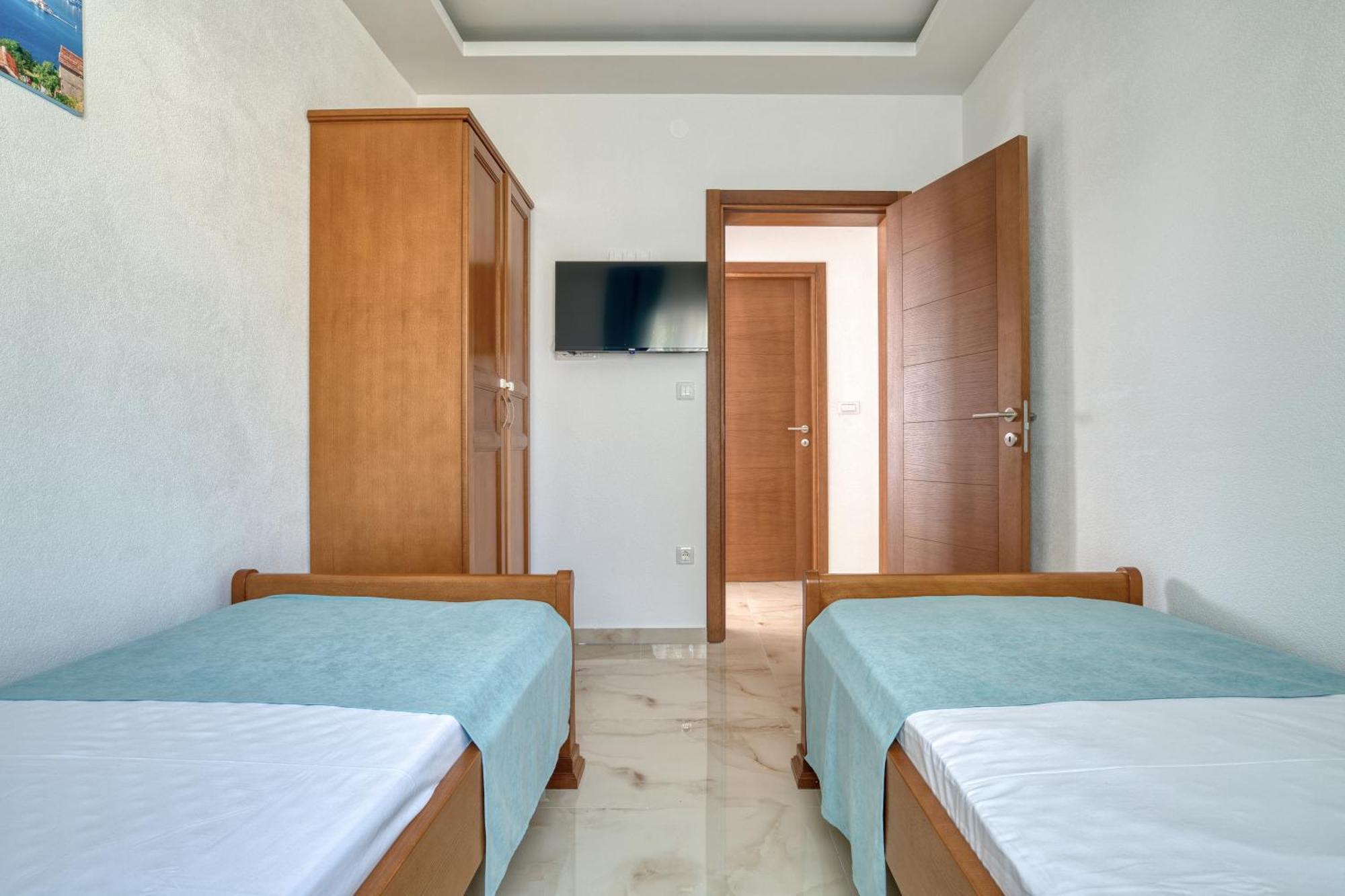 Apartments Ljubica Herceg Novi Exterior foto